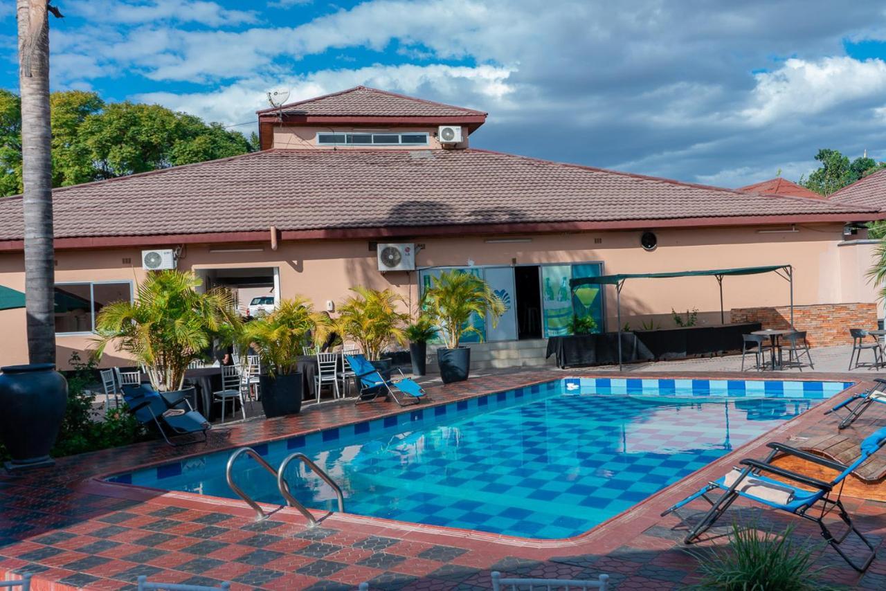 Mika Lodge Lusaka Esterno foto